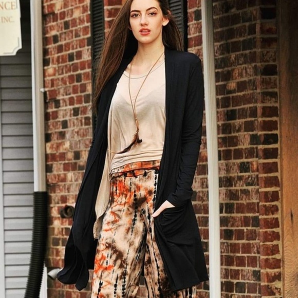 ZENANA PREMIUM OUTFITTERS Slouch Pocket Long Knit Cardigan - Picture 2 of 3